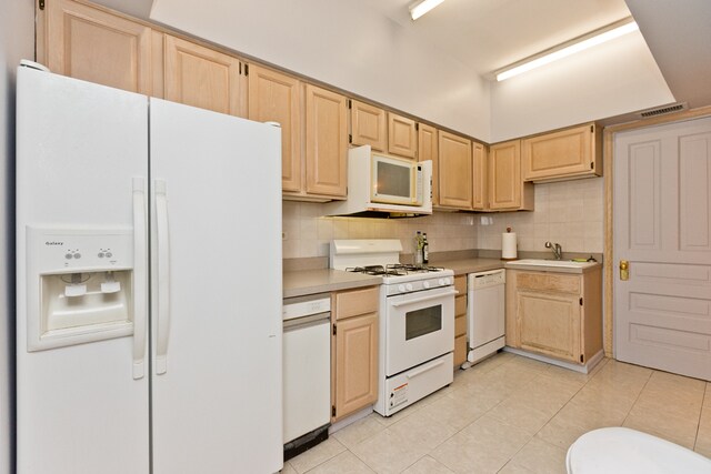 Building Photo - 4018 N Lincoln Ave