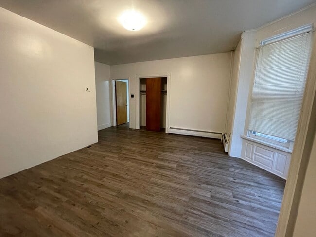 Building Photo - 238 W Catawissa St