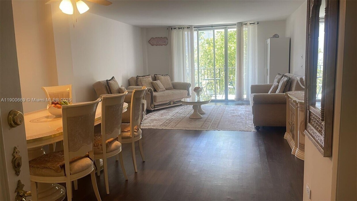 Primary Photo - 1001 91st St