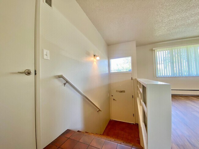 Foto del edificio - 8347 Triplex