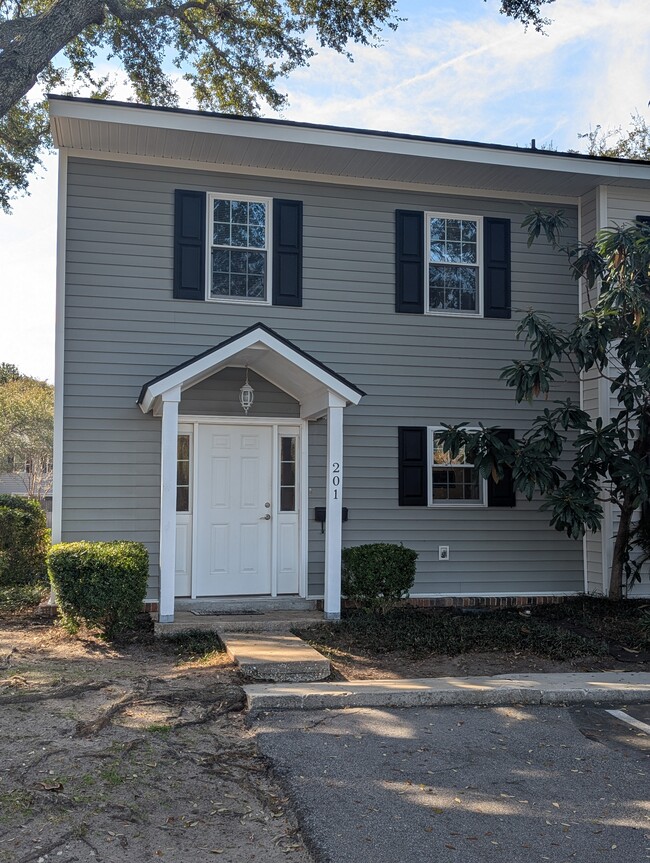 Townhome front - 201 Heritage Cir