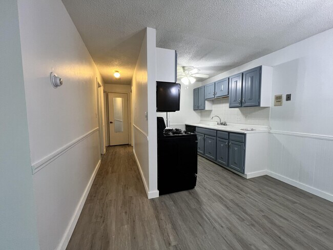 Foto del edificio - 255 Elmwood Ave