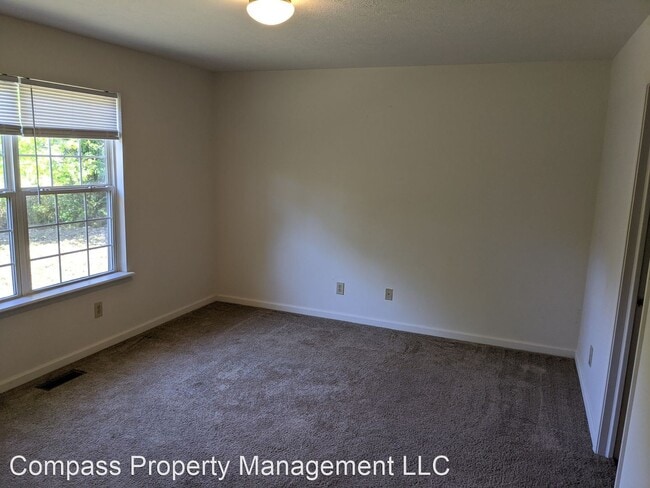 Building Photo - 2 br, 2 bath House - 69 Virgil Dr.