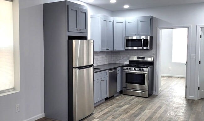 4-piece kitchen - 1720 Norman St