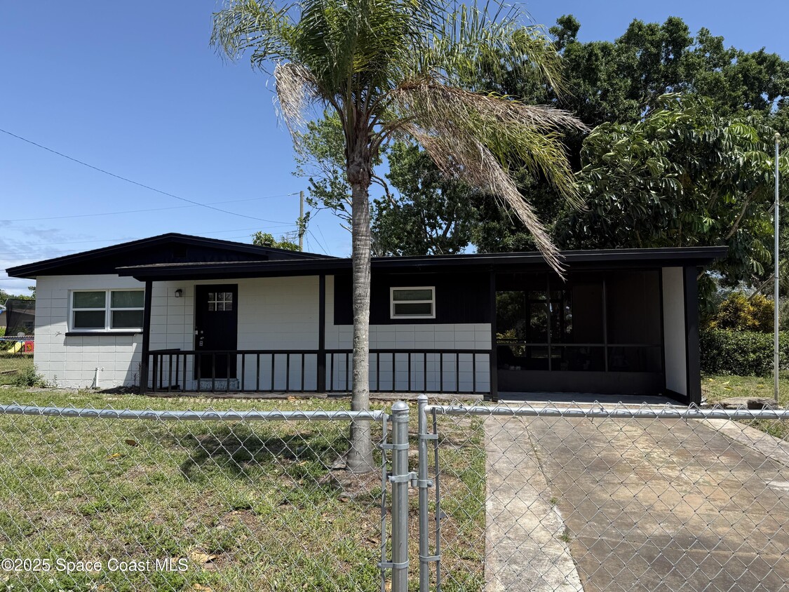 Primary Photo - 4111 Edwards St