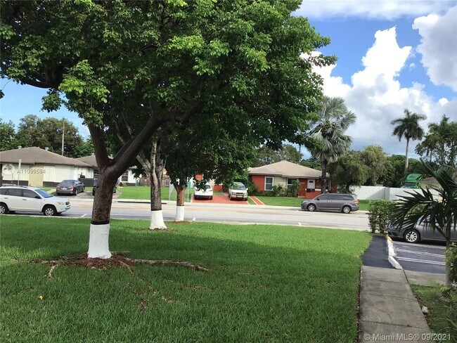 Building Photo - 18774 SW 100th Ave  18774 Cutler Bay Fl 33157