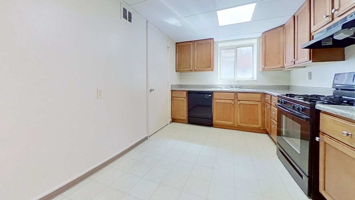 Photo - Chalfont Apartments