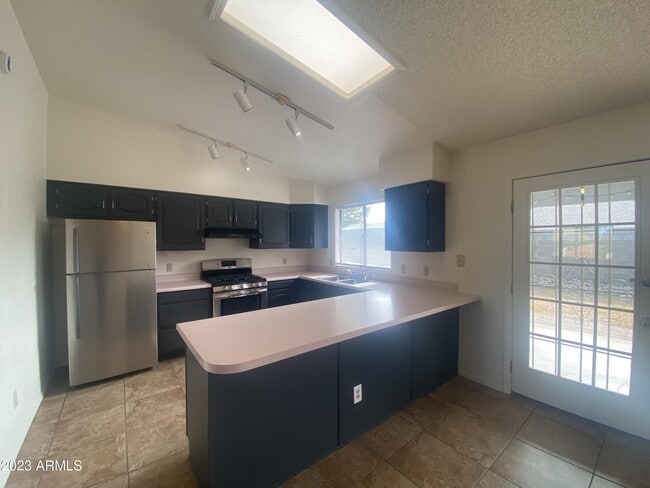Building Photo - 2628 Canyon View Dr