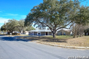 Building Photo - 206 McCoy