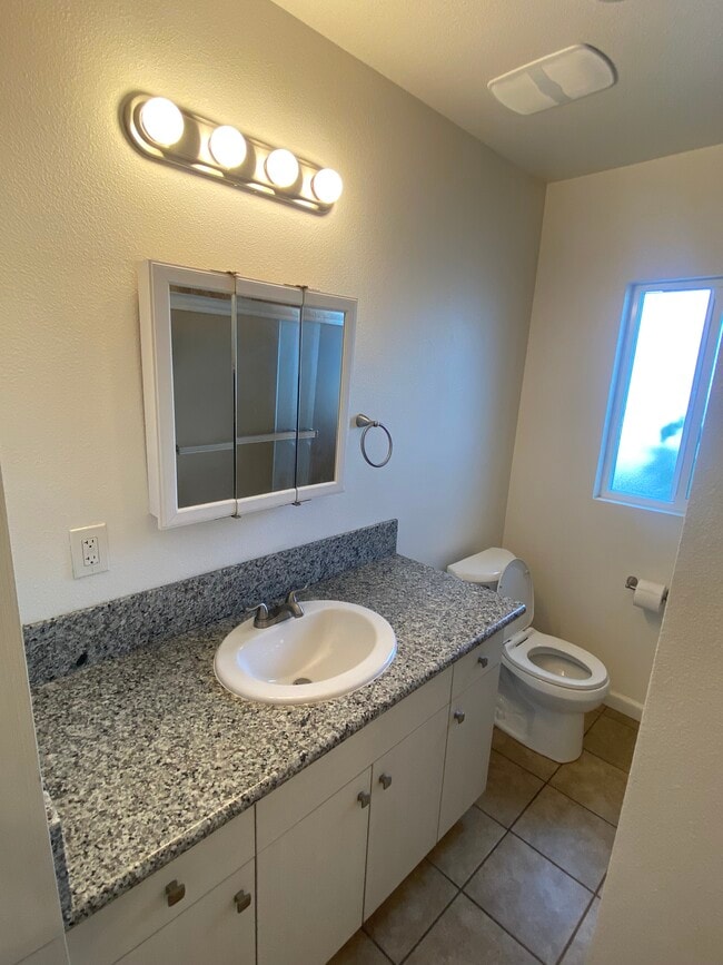 Bathroom - 3357 E Terrace Ave