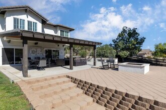 Building Photo - 39550 Calle De Companero