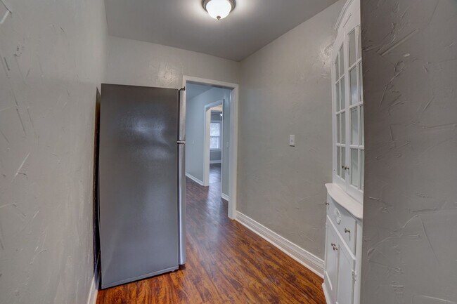 Building Photo - North Denver Avenue - 1629/1631