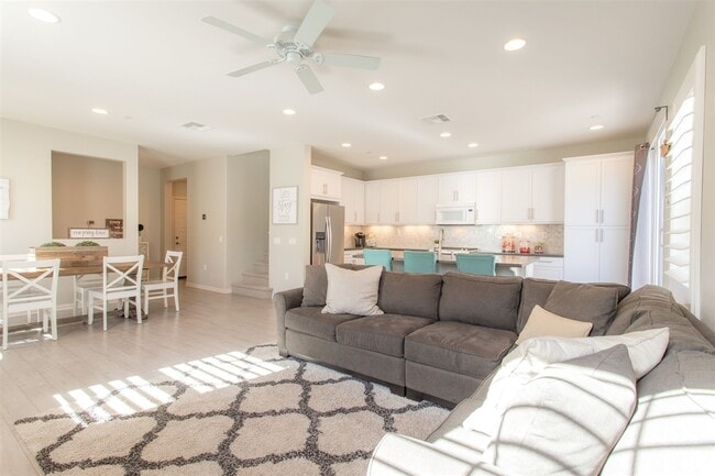 Building Photo - MUST SEE!!! Newer construction build w/ fixed SDGE Bill! Central A/C and Heat!