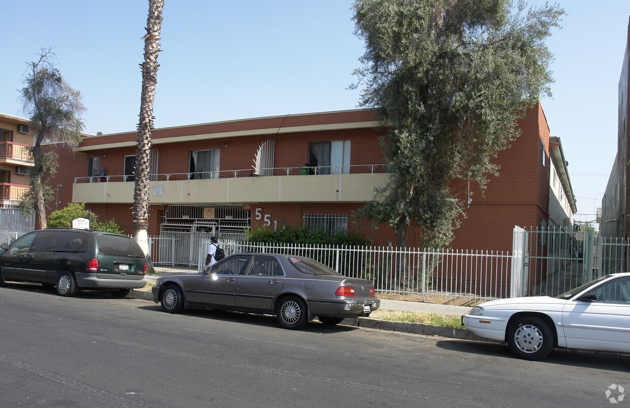 5514 Sierra Vista, ¡alejado - 5514 Sierra Vista Ave
