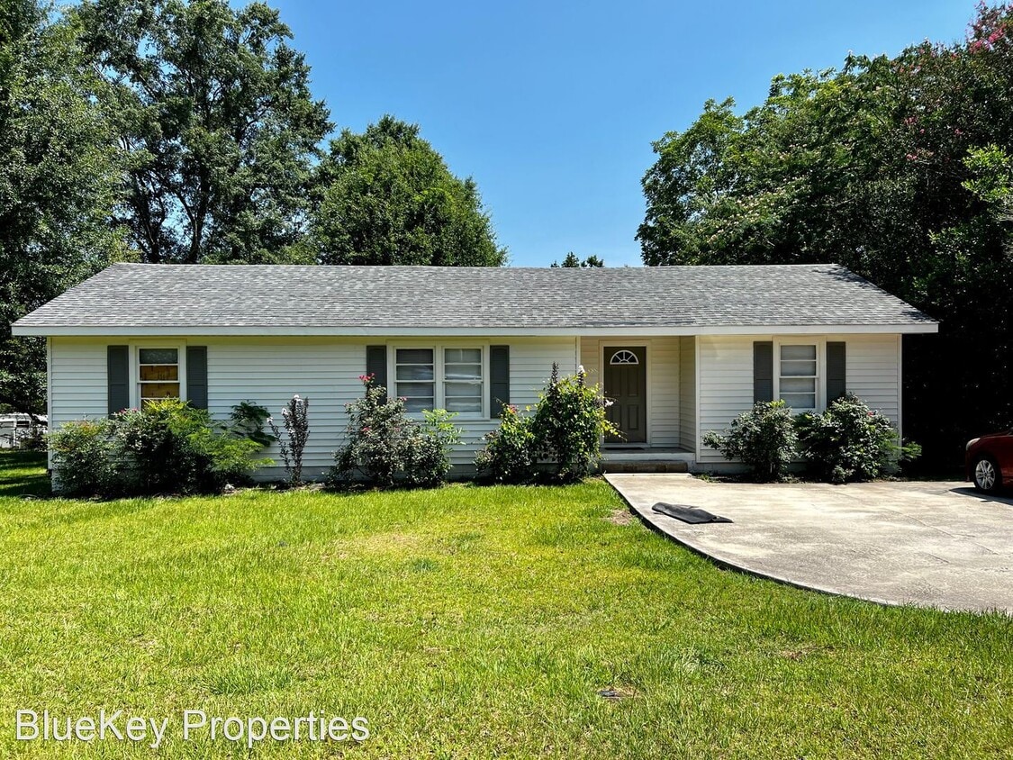 304 Botts Ave, Troy, AL 36081 House Rental in Troy, AL