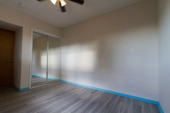 Building Photo - 2742 Morningside Dr NE