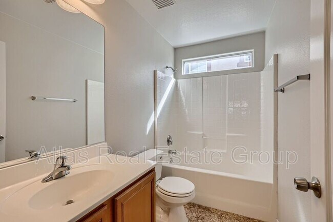 Building Photo - 7925 Violet Sky St