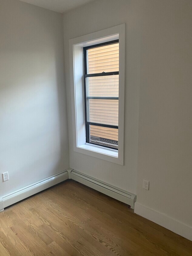 2 Meadow St Unit 7, Bayonne, NJ 07002 Condo for Rent in Bayonne, NJ