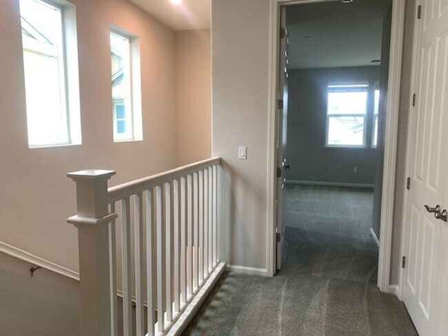 Building Photo - STUNNING 3-BEDROOM DUBLIN HOME LOCATED IN ...