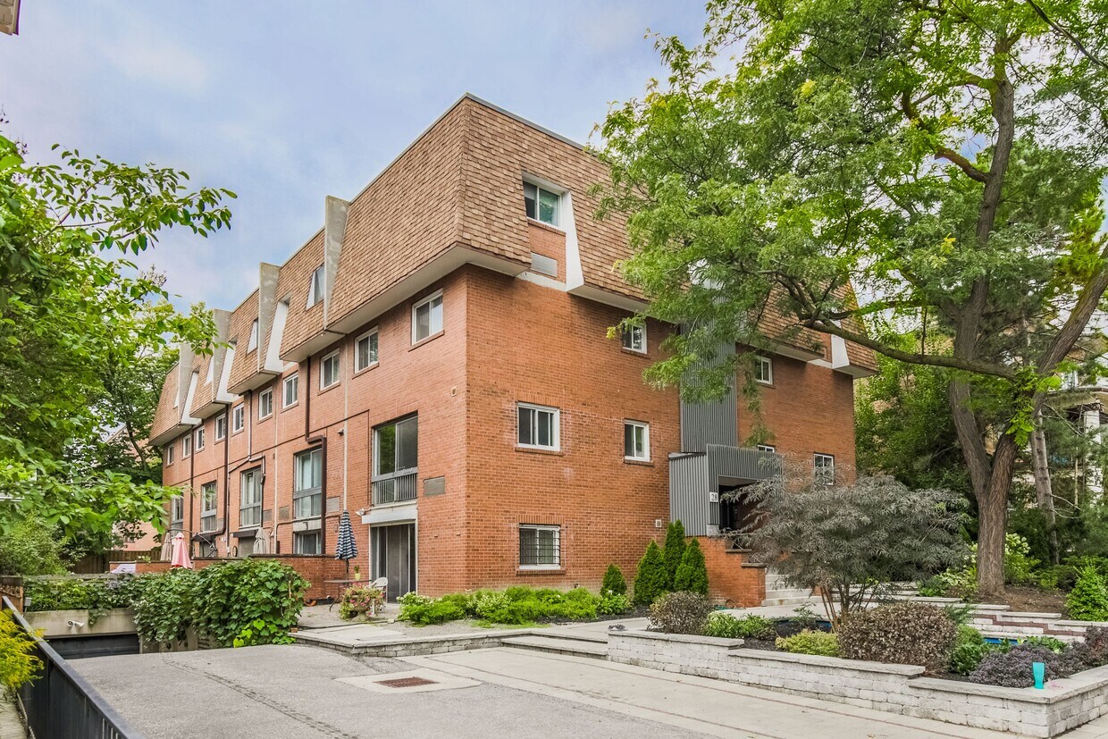 Primary Photo - 28-28 Admiral Rd