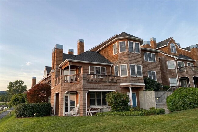Foto del edificio - 113 Half Moon Bay Dr
