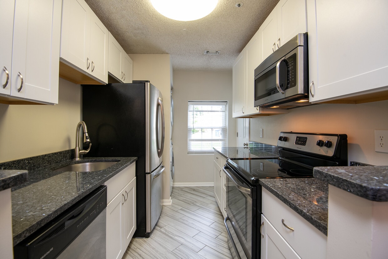 281 S Pickett St Unit 1, Alexandria, VA 22304 Condo for Rent in