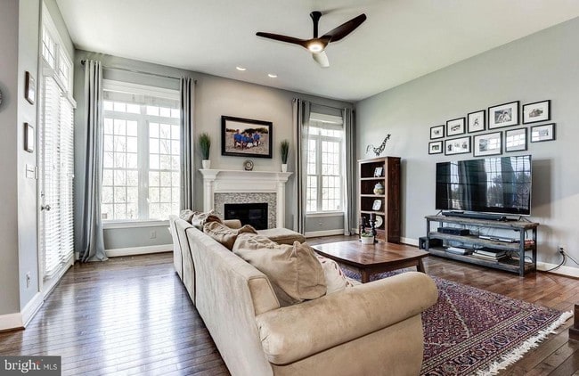 Building Photo - 23017 Olympia Dr