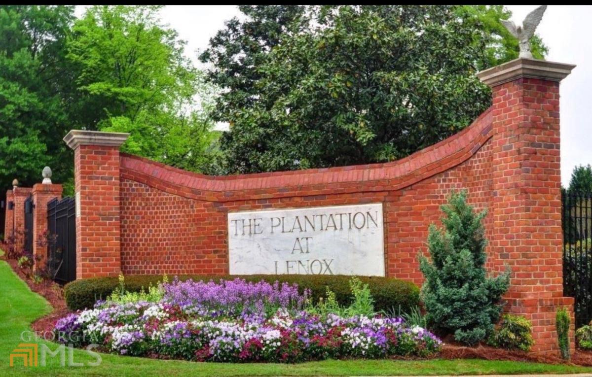 Primary Photo - 27306 Plantation Dr NE