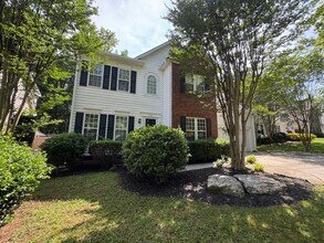 Building Photo - 226 Windsong Dr