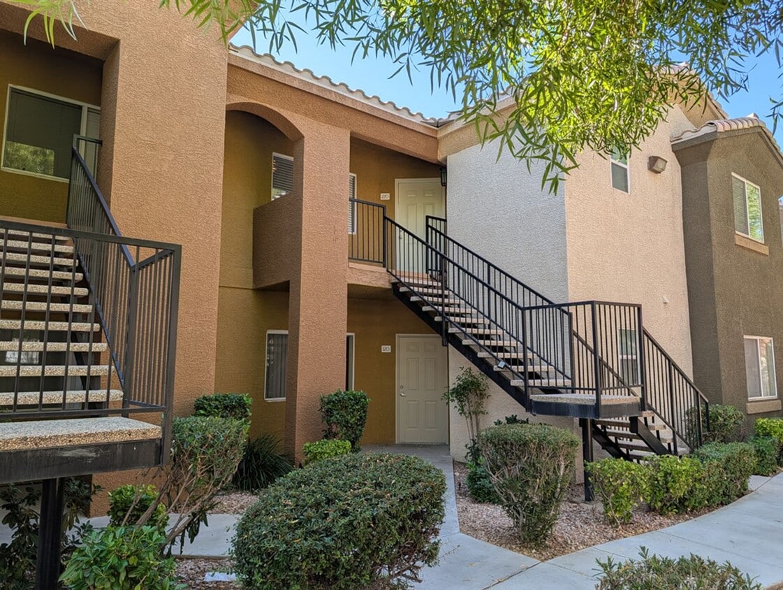 Primary Photo - 2-BEDROOM CONDO IN LAS VEGAS