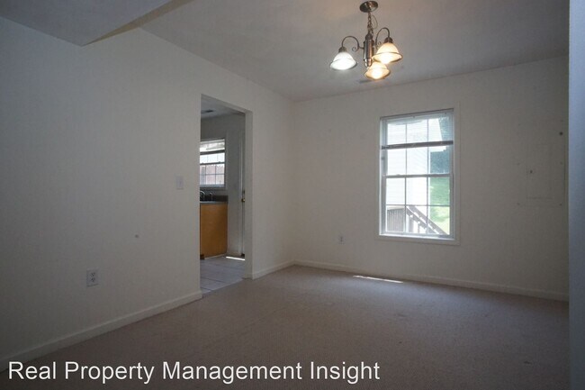Building Photo - 3 br, 2 bath House - 660 Republic Road
