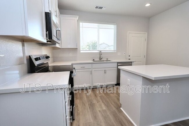 Building Photo - 47 Brookbay Way