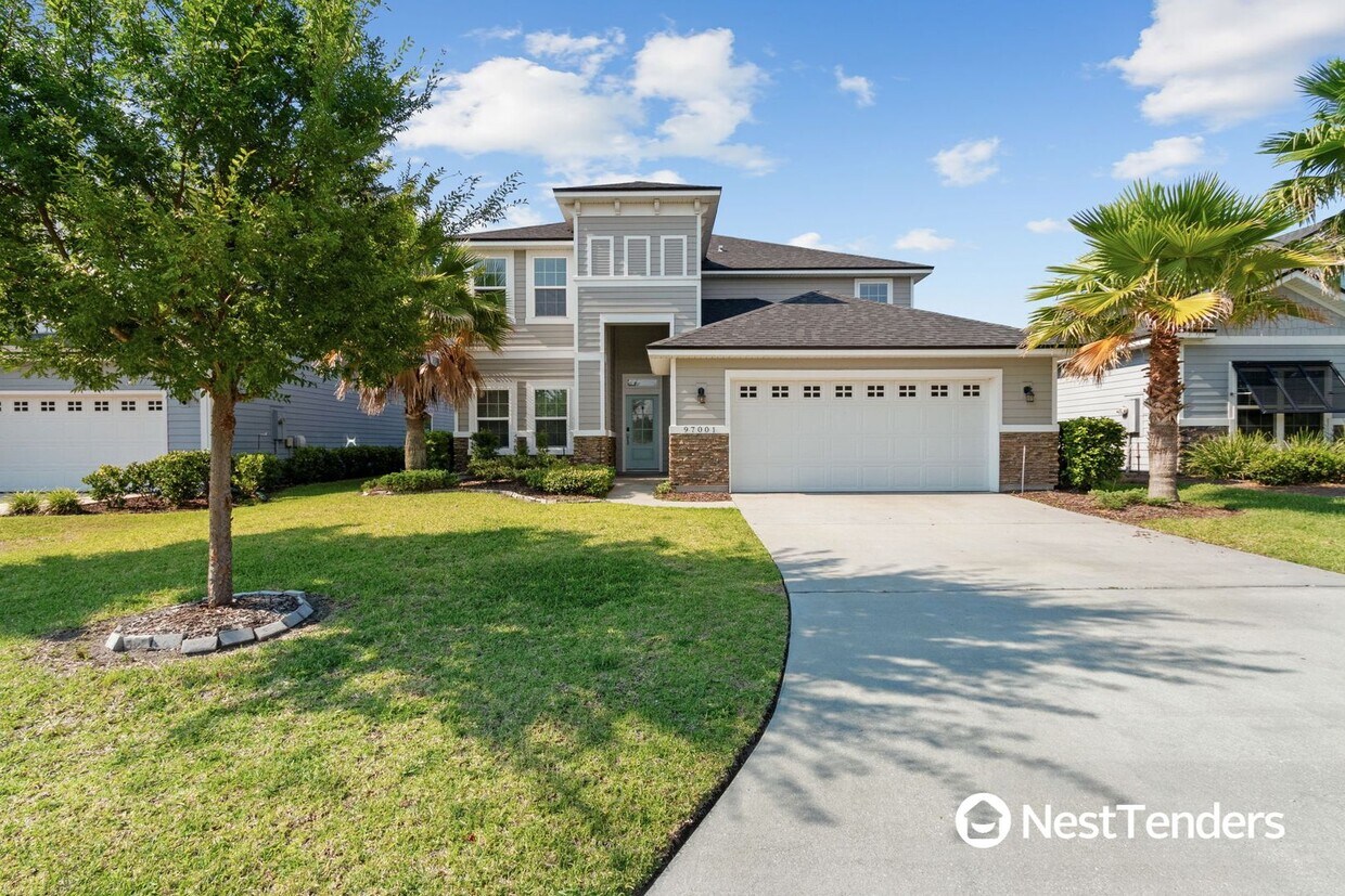 Foto principal - Beautiful 5 Bedroom Fernandina Home!