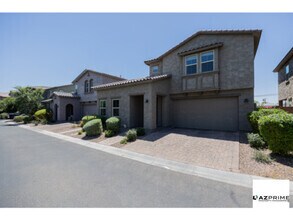 Building Photo - 1048 N 70th Pl