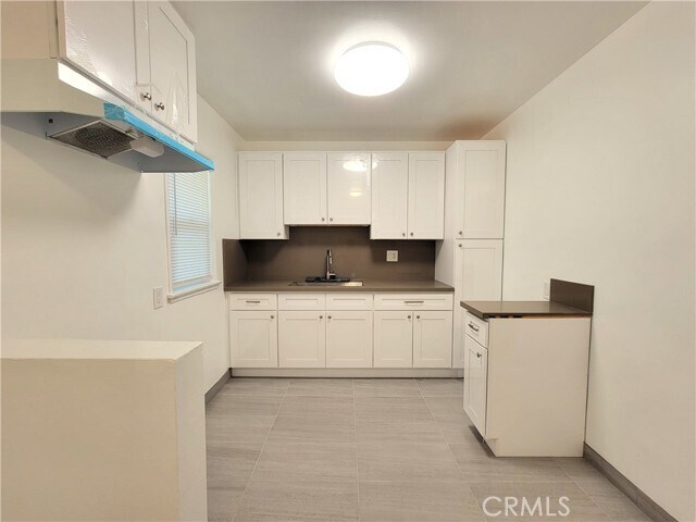 Primary Photo - 1316 Anaheim St