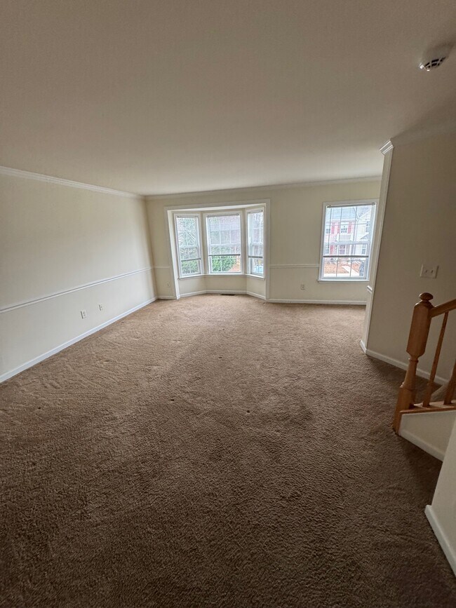 Building Photo - 25 Snead Dr