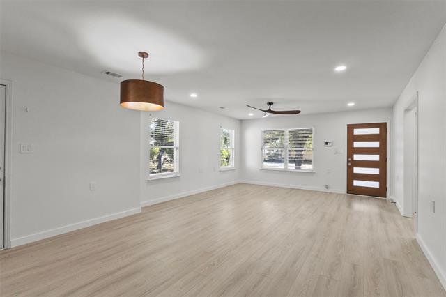 Foto del edificio - 441 Calgary Rd