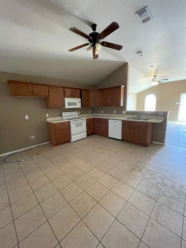 Foto del edificio - Frenship ISD 3/2 Move in Ready!