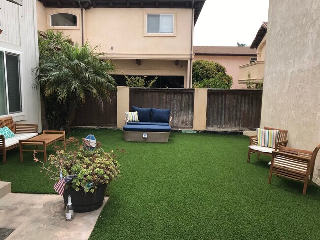 Foto del edificio - 1720-1722 Harriman Ln