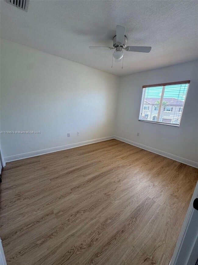 Foto del edificio - 8908 SW 223rd Terrace