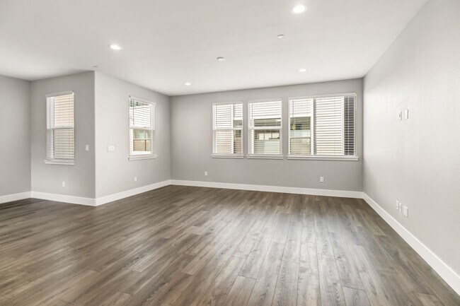 Foto del edificio - Move-In Special! Beautiful Alkali Flat Ren...