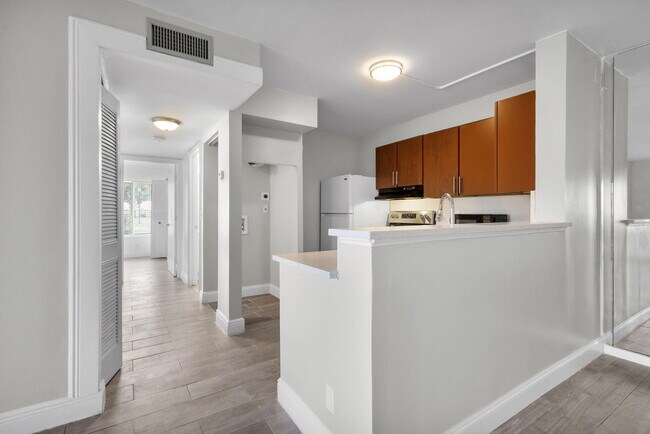 Foto del edificio - 1011 Green Pine Blvd