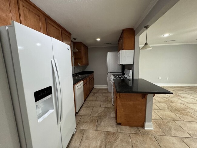 Foto del edificio - Great 2 Bedroom Lease near LSU