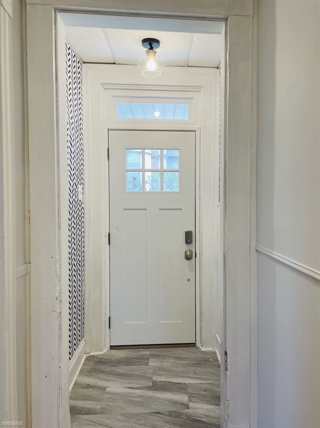 Building Photo - 6 br, 1.5 bath Duplex - 541 Madison Avenue 1