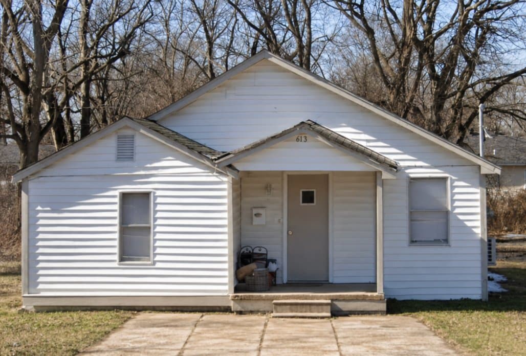 Building Photo - 613 S 20th St