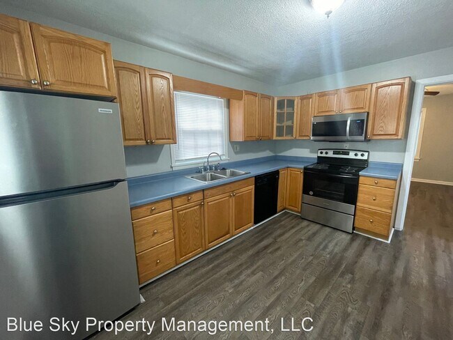 Building Photo - 2 br, 1 bath House - 3700 South Beacon Street