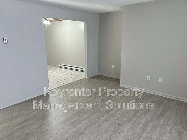 Building Photo - 117 Olive St