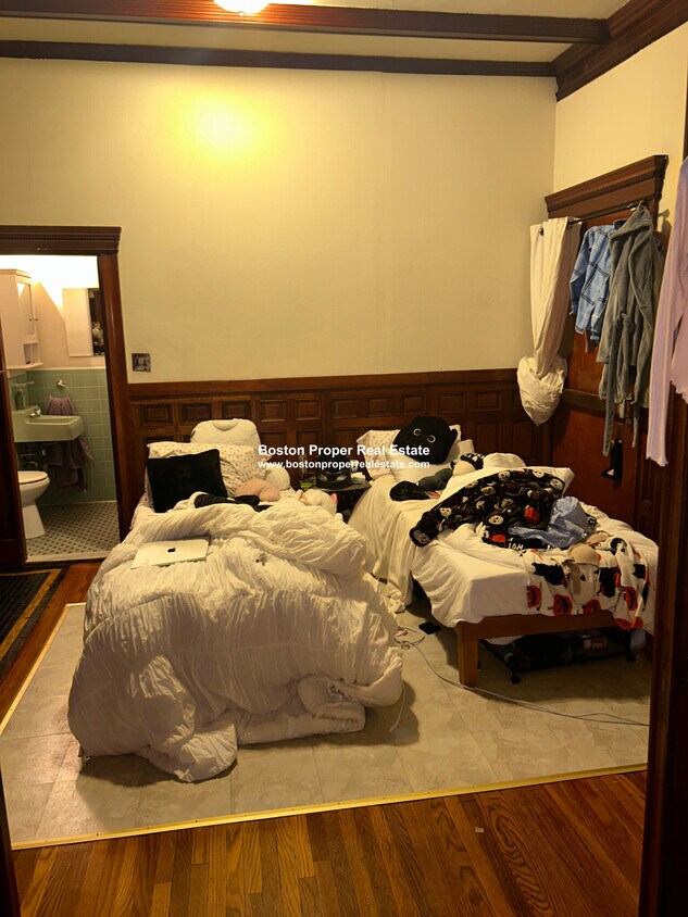 Foto del edificio - 25 Bay State Rd