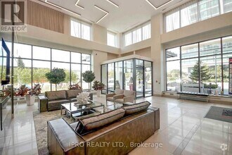 Building Photo - 3975-3975 Grand Park Dr
