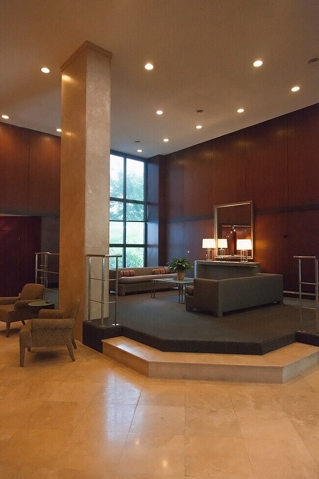 Building Photo - 5100 N Marine Dr